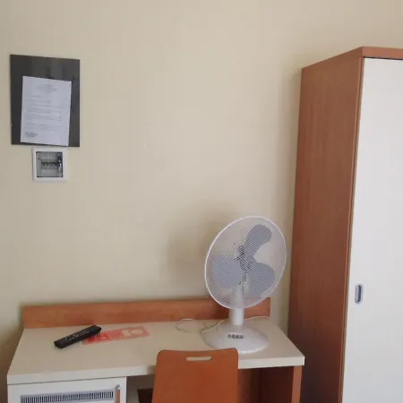 Bella Napoli Trattoria Pizzeria Ла-Спеція