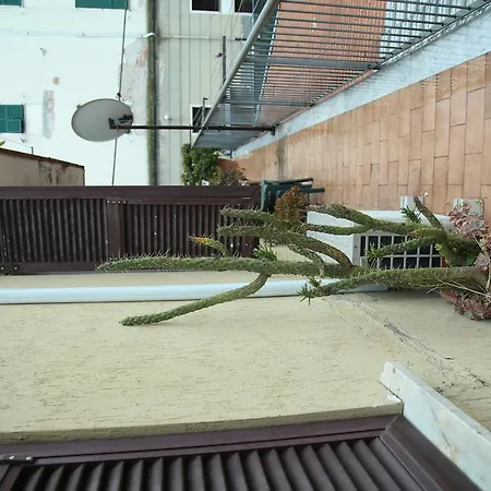 Гостьовий будинок Bella Napoli Trattoria Pizzeria 3*