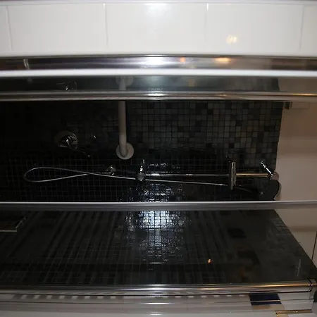 Гостьовий будинок Bella Napoli Trattoria Pizzeria Ла-Спеція