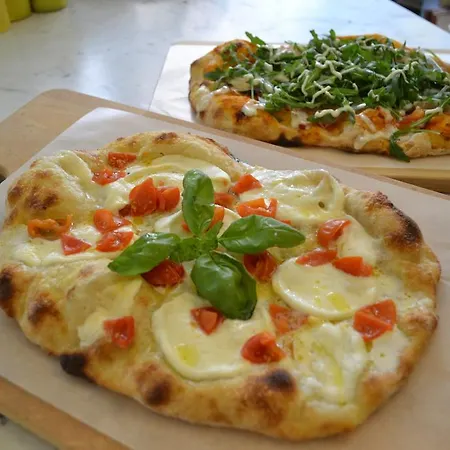 Πανσιόν Bella Napoli Trattoria Pizzeria Λα Σπέτσια