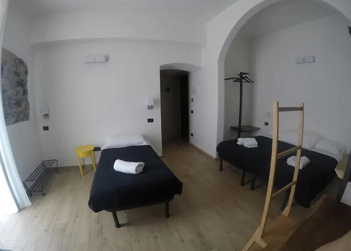 Bella Napoli Trattoria Pizzeria La Spezia