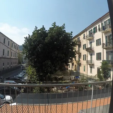 Bella Napoli Trattoria Pizzeria Guest house 3*