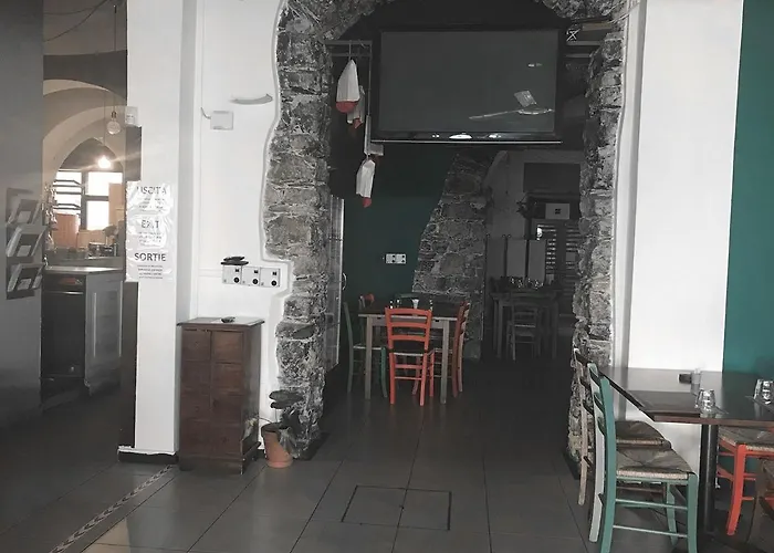 Bella Napoli Trattoria Pizzeria Gæstehus La Spezia