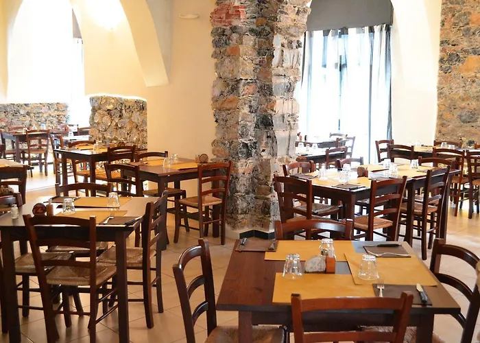 Bella Napoli Trattoria Pizzeria Gæstehus La Spezia