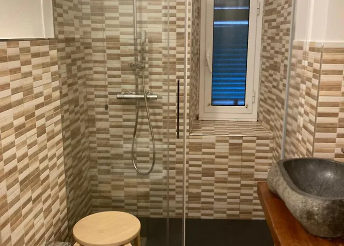 Bella Napoli Trattoria Pizzeria Gæstehus La Spezia