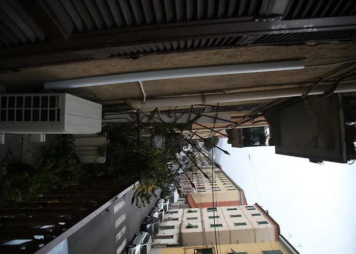 Gæstehus Bella Napoli Trattoria Pizzeria La Spezia