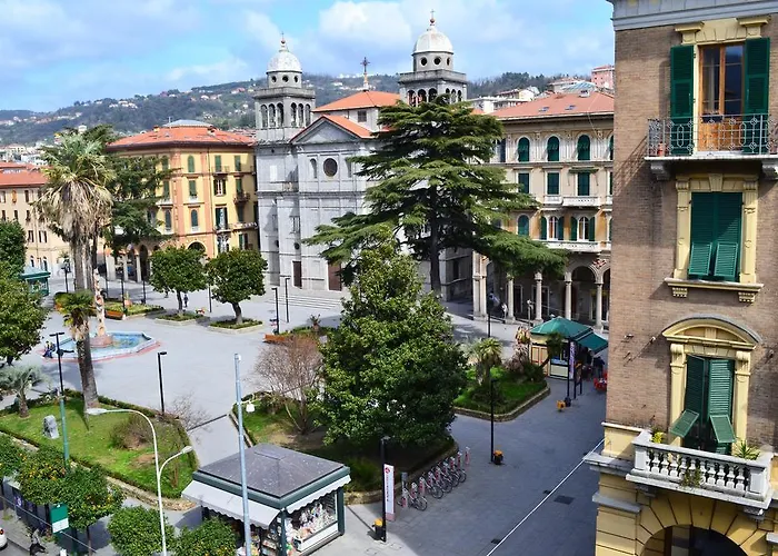 Gæstehus Bella Napoli Trattoria Pizzeria La Spezia
