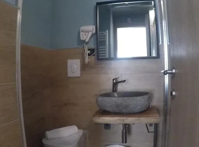 Gæstehus Bella Napoli Trattoria Pizzeria La Spezia